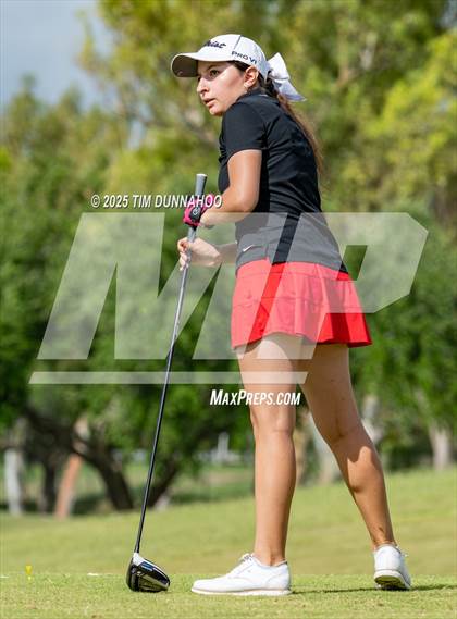 Thumbnail 2 in UIL Golf 5A Region IV Final (Round 2) photogallery.