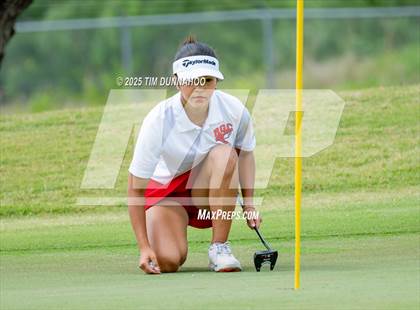 Thumbnail 2 in UIL Golf 5A Region IV Final (Round 2) photogallery.