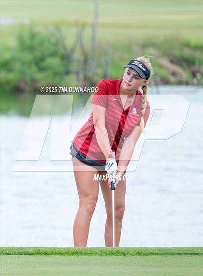Thumbnail 1 in UIL Golf 5A Region IV Final (Round 2) photogallery.