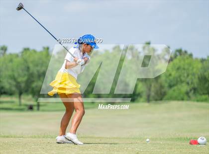 Thumbnail 1 in UIL Golf 5A Region IV Final (Round 2) photogallery.