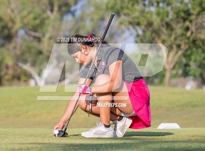 Thumbnail 2 in UIL Golf 5A Region IV Final (Round 2) photogallery.