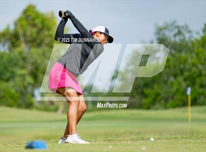 Thumbnail 2 in UIL Golf 5A Region IV Final (Round 2) photogallery.