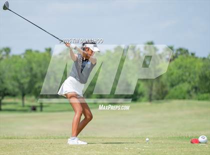 Thumbnail 3 in UIL Golf 5A Region IV Final (Round 2) photogallery.