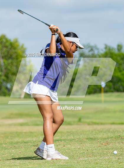 Thumbnail 1 in UIL Golf 5A Region IV Final (Round 2) photogallery.