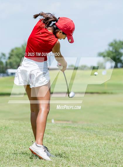 Thumbnail 1 in UIL Golf 5A Region IV Final (Round 2) photogallery.