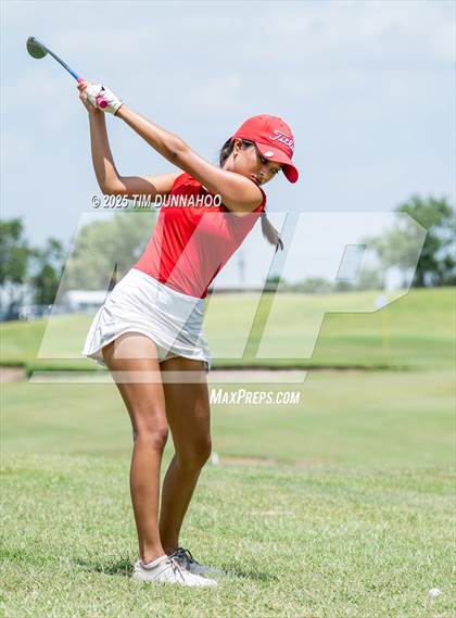 Thumbnail 3 in UIL Golf 5A Region IV Final (Round 2) photogallery.