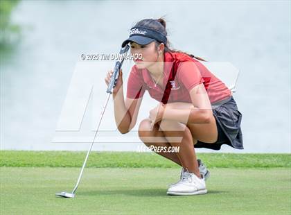 Thumbnail 2 in UIL Golf 5A Region IV Final (Round 2) photogallery.