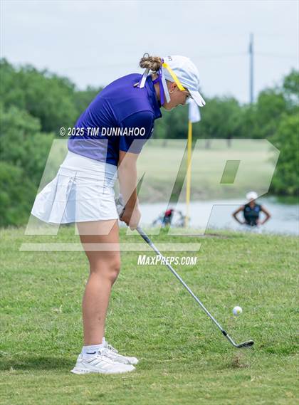 Thumbnail 3 in UIL Golf 5A Region IV Final (Round 2) photogallery.