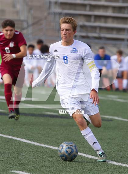 Thumbnail 3 in Calexico vs. San Diego (26th Annual San Diego Holiday Classic) photogallery.