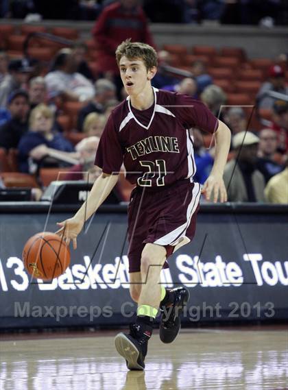 Thumbnail 2 in Roxton vs. Texline (UIL1A Semifinal) photogallery.