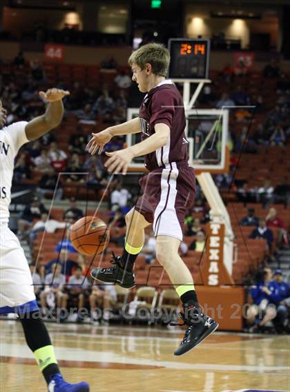 Thumbnail 3 in Roxton vs. Texline (UIL1A Semifinal) photogallery.
