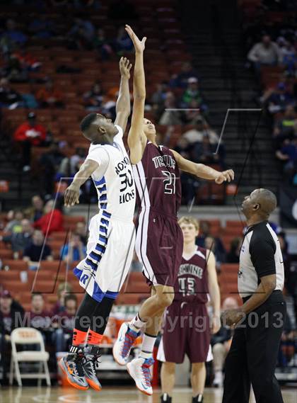 Thumbnail 1 in Roxton vs. Texline (UIL1A Semifinal) photogallery.