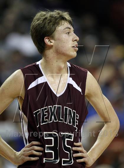 Thumbnail 3 in Roxton vs. Texline (UIL1A Semifinal) photogallery.