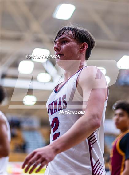 Thumbnail 1 in Perry vs Central Catholic (Les Schwab Invitational) photogallery.