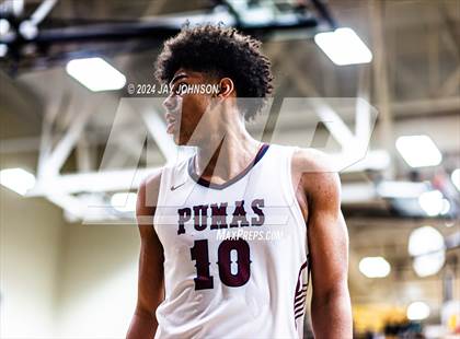 Thumbnail 2 in Perry vs Central Catholic (Les Schwab Invitational) photogallery.