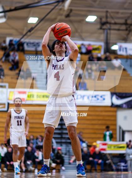 Thumbnail 2 in Perry vs Central Catholic (Les Schwab Invitational) photogallery.