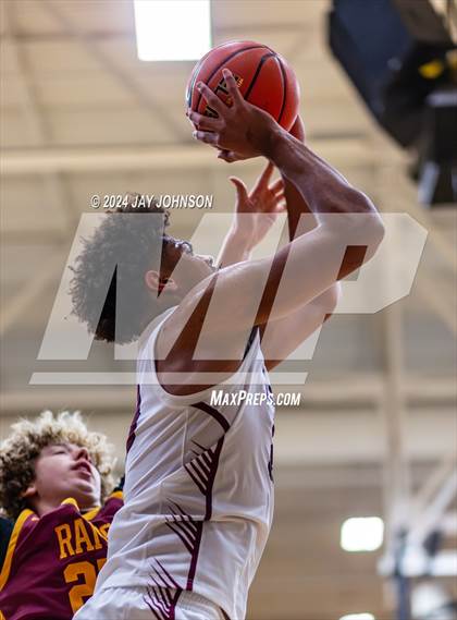 Thumbnail 1 in Perry vs Central Catholic (Les Schwab Invitational) photogallery.