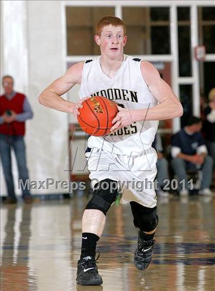 Thumbnail 2 in Teutopolis vs. Pittsfield (IHSA Class 2A Super-Sectional) photogallery.