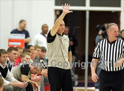 Thumbnail 1 in Teutopolis vs. Pittsfield (IHSA Class 2A Super-Sectional) photogallery.