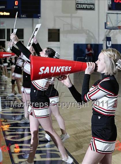 Thumbnail 1 in Teutopolis vs. Pittsfield (IHSA Class 2A Super-Sectional) photogallery.