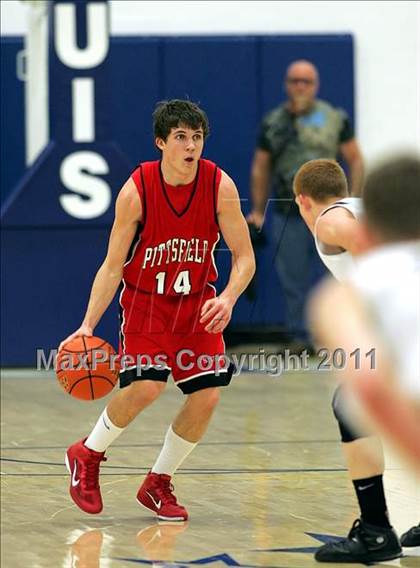 Thumbnail 2 in Teutopolis vs. Pittsfield (IHSA Class 2A Super-Sectional) photogallery.