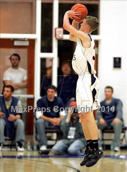 Thumbnail 2 in Teutopolis vs. Pittsfield (IHSA Class 2A Super-Sectional) photogallery.