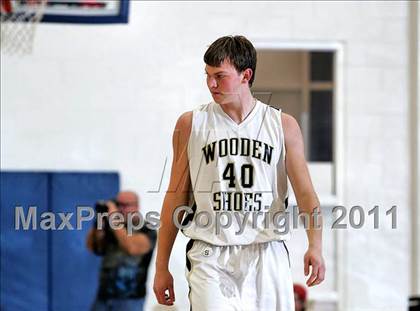 Thumbnail 1 in Teutopolis vs. Pittsfield (IHSA Class 2A Super-Sectional) photogallery.