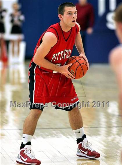 Thumbnail 3 in Teutopolis vs. Pittsfield (IHSA Class 2A Super-Sectional) photogallery.