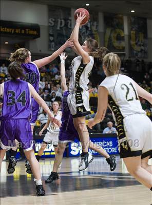 Thumbnail 2 in Twin Valley vs Buffalo Gap (VHSL A D1 Semifinal) photogallery.