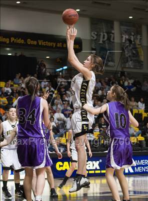 Thumbnail 2 in Twin Valley vs Buffalo Gap (VHSL A D1 Semifinal) photogallery.