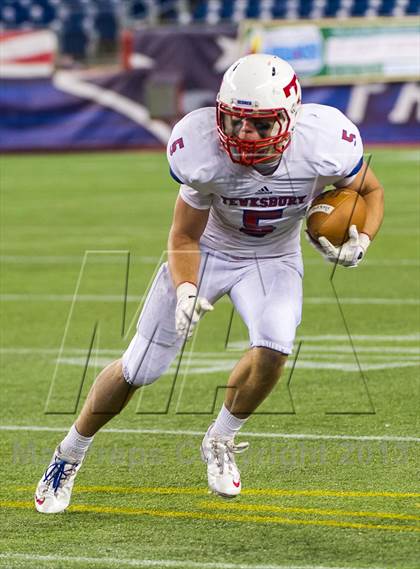 Thumbnail 1 in Tewksbury Memorial vs. Plymouth South (MIAA Division 3 Final) photogallery.