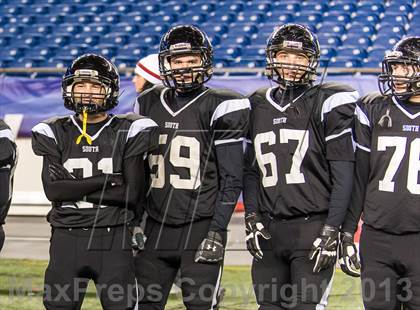 Thumbnail 3 in Tewksbury Memorial vs. Plymouth South (MIAA Division 3 Final) photogallery.