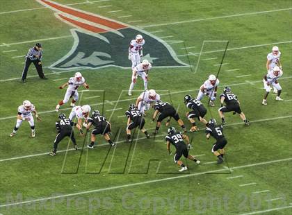 Thumbnail 3 in Tewksbury Memorial vs. Plymouth South (MIAA Division 3 Final) photogallery.