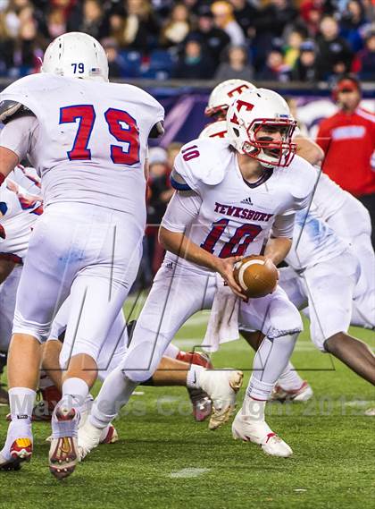 Thumbnail 1 in Tewksbury Memorial vs. Plymouth South (MIAA Division 3 Final) photogallery.