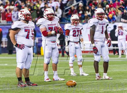 Thumbnail 2 in Tewksbury Memorial vs. Plymouth South (MIAA Division 3 Final) photogallery.