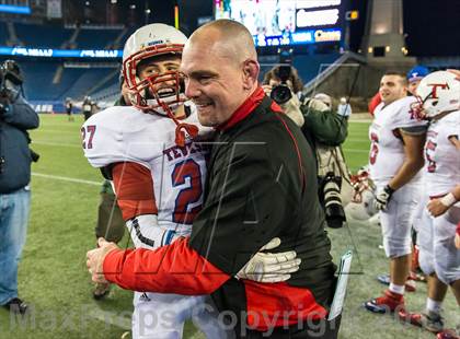 Thumbnail 2 in Tewksbury Memorial vs. Plymouth South (MIAA Division 3 Final) photogallery.