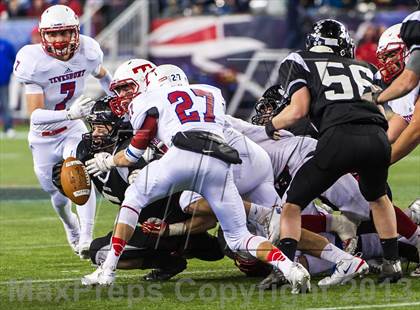 Thumbnail 3 in Tewksbury Memorial vs. Plymouth South (MIAA Division 3 Final) photogallery.