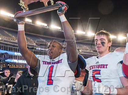 Thumbnail 1 in Tewksbury Memorial vs. Plymouth South (MIAA Division 3 Final) photogallery.