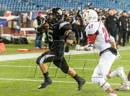 Thumbnail 2 in Tewksbury Memorial vs. Plymouth South (MIAA Division 3 Final) photogallery.