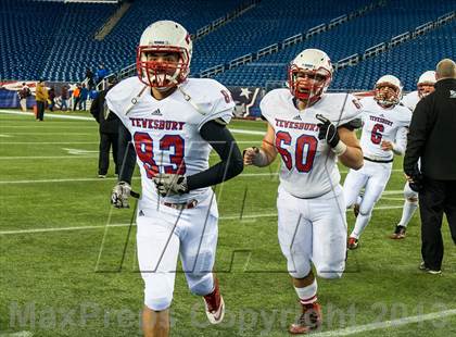 Thumbnail 2 in Tewksbury Memorial vs. Plymouth South (MIAA Division 3 Final) photogallery.
