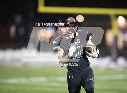 Thumbnail 1 in Mukwonago vs Muskego (WIAA D1 Round 2) photogallery.