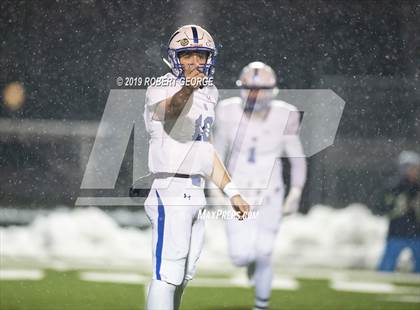 Thumbnail 2 in Mukwonago vs Muskego (WIAA D1 Round 2) photogallery.