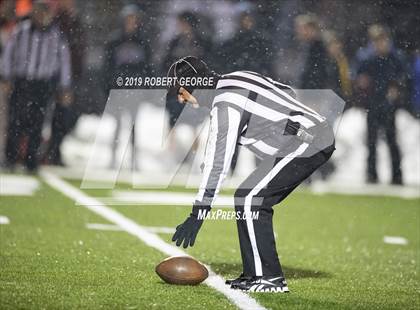 Thumbnail 3 in Mukwonago vs Muskego (WIAA D1 Round 2) photogallery.