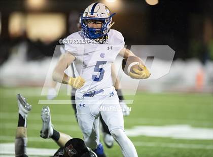 Thumbnail 3 in Mukwonago vs Muskego (WIAA D1 Round 2) photogallery.