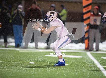 Thumbnail 2 in Mukwonago vs Muskego (WIAA D1 Round 2) photogallery.