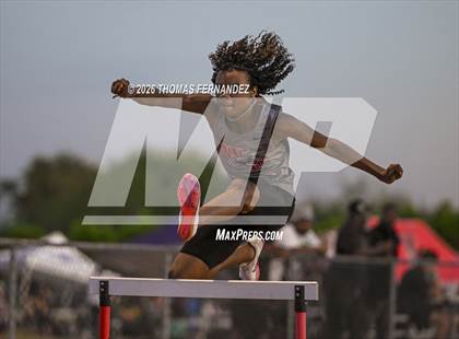 Thumbnail 2 in Devon Allen Invite photogallery.