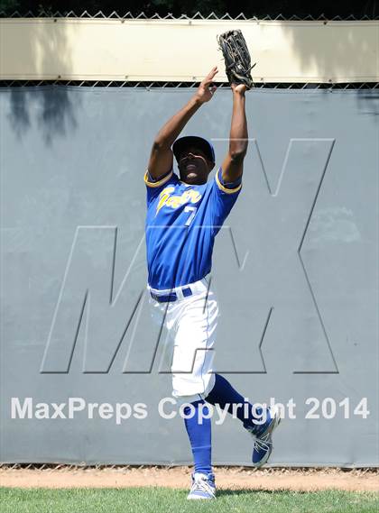 Thumbnail 1 in Gahr @ Valley Christian (Hard 9 National Classic) photogallery.