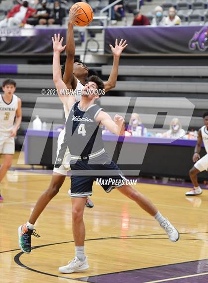 Thumbnail 1 in Central vs. Bentonville West (AAA 6A Second Round Playoff) photogallery.