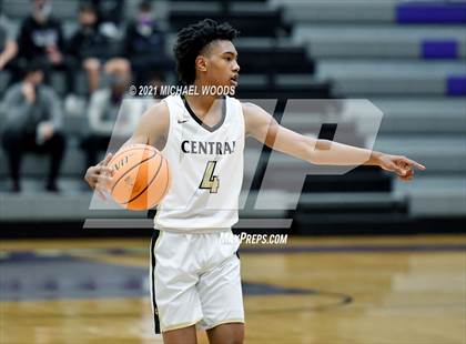 Thumbnail 1 in Central vs. Bentonville West (AAA 6A Second Round Playoff) photogallery.