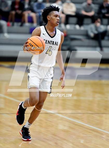 Thumbnail 2 in Central vs. Bentonville West (AAA 6A Second Round Playoff) photogallery.